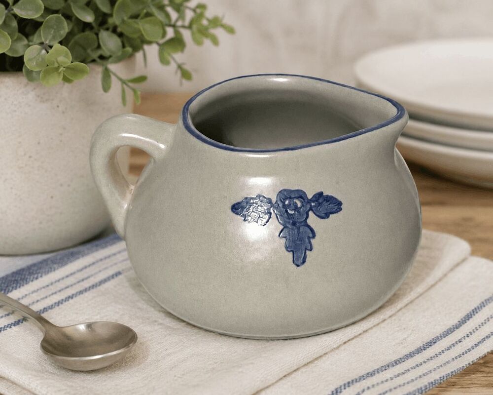 Pfaltzgraff Yorktowne Gravy Sauce Boat Pitcher Blue Gray Stoneware 7-414